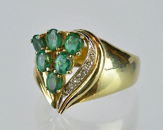 14kt Gold, Emerald & Diamond Cluster Ring