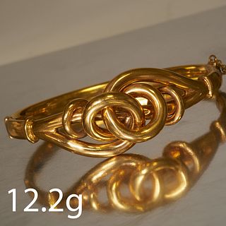 ANTIQUE GOLD VICTORIAN HINGED BANGLE