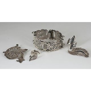 Mexican Sterling Silver Scrolling Designed Jewelry
