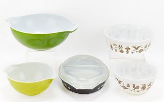 VINTAGE PYREX COLLECTION