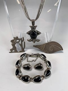 BLACK HARDSTONE AND STERLING JEWELRY