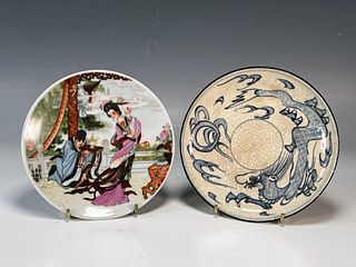 2 CHINESE PORCELAIN SAUCERS