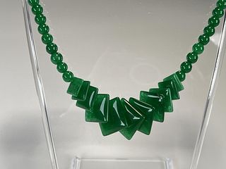 GREEN JADE SQUARE BEAD NECKLACE 