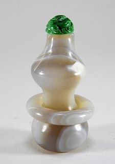 Chinese Double Gourd Loose Ring Agate Snuff Bottle