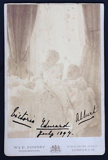 ROYAL CHILDREN CABINET CARD ATTRIB QUEEN MARY OF TECK