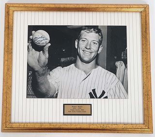 MICKEY MANTLE SIGNED FRAMED PHOTOGRAPH