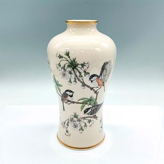 Lenox Fine China Vase, The George Washington