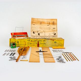 Vintage Walthers Models Railroads Train Kit Box with Parts