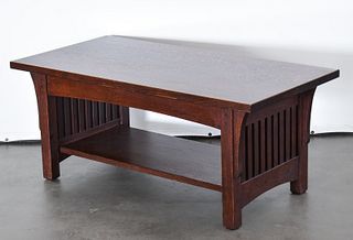 MISSION STYLE OAK COFFEE TABLE
