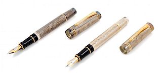 A Parker Duofold Classic Pens Vintage and Modern Celebration Limited Edition Two Pen Set