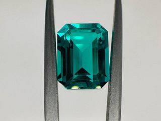 COLOMBIAN EMERALD LAB GROWN 2.15 CTS VIVID GREEN - PE60101-2