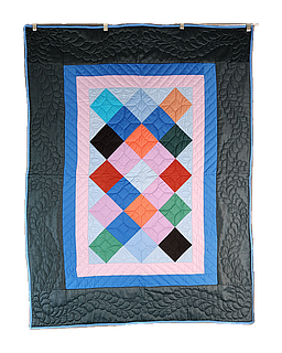 Amish One Patch Crib Quilt by Mary Schafer 1982
