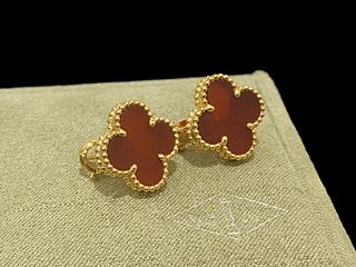 Van Cleef & Arpels Vintage Alhambra Earrings 18k Carnelian
