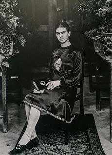 Frida Kahlo, Seated in dress