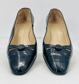 Black Leather Pumps Size 7 1/2 M, Made in Italy by Silvia Fiorentina