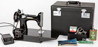 Singer model 221 Featherweight portable sewing mac