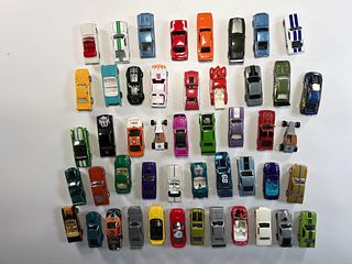 COLLECTION OF MATCHBOX AND HOT WHEELS CARS