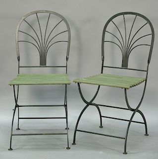 Set of six outdoor/indoor folding chairs.