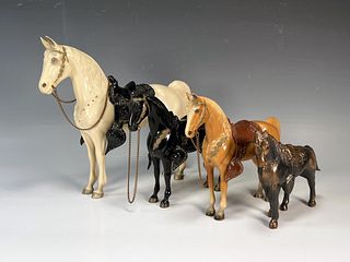 LOT OF HORSE FIGURES