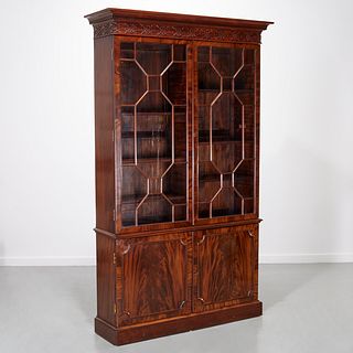 Nice Chippendale style mahogany bookcase cabinet
