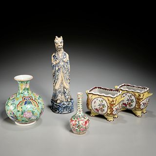 Chinese porcelain group