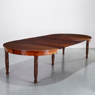 American Classical mahogany extension dining table
