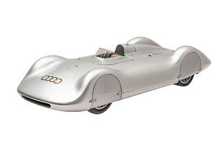 AUDI  MID CENTURY ROLLING SCULPTURE  Rare Art Deco Vintage Race Sport Car Racing. Precision Metal Body  En metal 31.5 x 10 cm