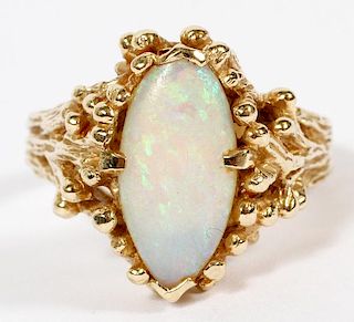 14KT YELLOW GOLD AND OPAL RING