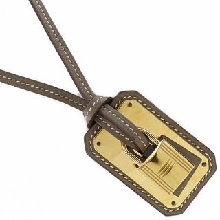 HERMES O'KELLY LEATHER PENDANT NECKLACE