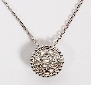 DIAMOND AND WHITE GOLD CLUSTER PENDANT NECKLACE