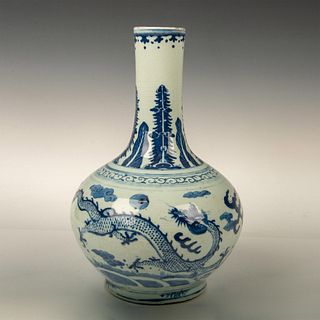 Antique Chinese Blue and White Porcelain Dragon Vase