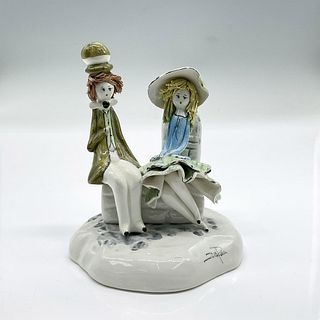 Lino Zampiva Porcelain Figurine, Courting Couple