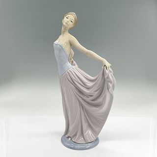 Lladro Porcelain Figurine, Dancer 1005050