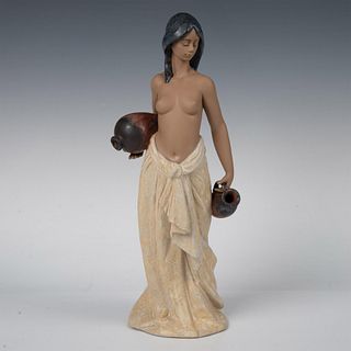 Lladro Porcelain Figurine, Water Girl 1012323
