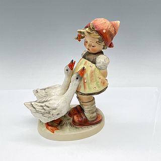 Goebel Hummel Figurine, Goose Girl HUM 47/II