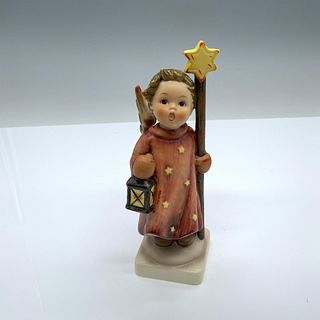 Goebel Hummel Porcelain Figurine, Christmas Song 343