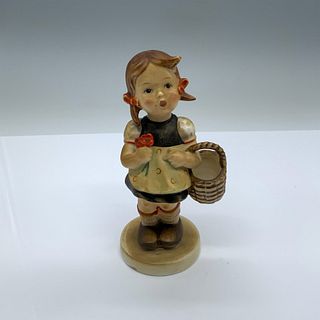Goebel Hummel Porcelain Figurine, Girl With Basket 98