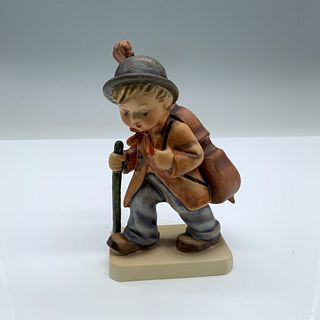 Goebel Hummel Porcelain Figurine, Little Cellist #89/I
