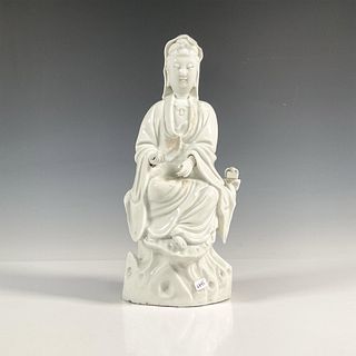 Antique Chinese Dehua Porcelain Guanyin Figurine
