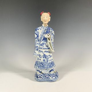 Chinese Porcelain Blue and White Bottle with Wood Base