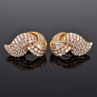 Pair of 18K Gold & Diamond Leaf-Style Convertible Clip / Pierced Estate Earrings