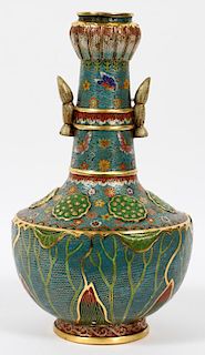 CHINESE FINELY DONE CLOISONNE VASE