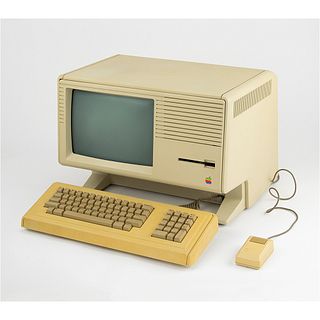 Functional Apple Lisa 2/10 Computer With Original Box