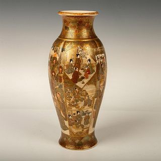 Japanese Satsuma Gilted Vase