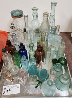 Tray Vintage Bottles 30+