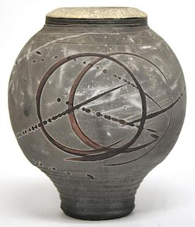 Tom Neugebauer- American Studio Pottery Vase