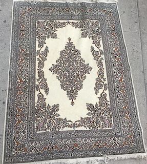 Persian Carpet- 5' 2" X 7' 1"