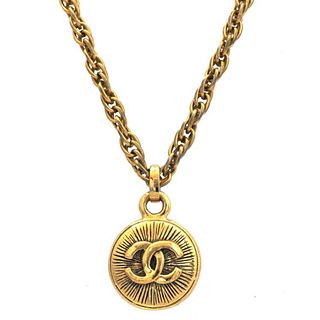 CHANEL CIRCLE PLATE PENDANT NECKLACE