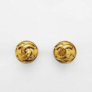 CHANEL COCO ROUND EARRINGS