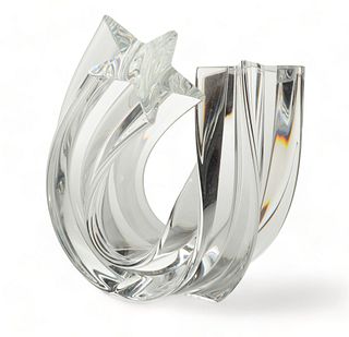 Steuben (American) 'Star Stream' Glass Sculpture, H 5.5" W 4.25" L 4.75"